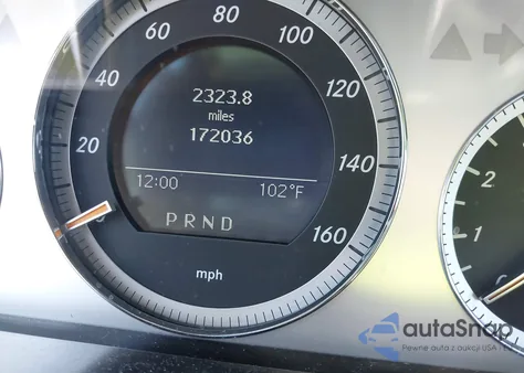 2008 Mercedes-Benz C 300 Luxury/Sport z USA, uszkodzony, nr VIN WDDGF54X78F020780